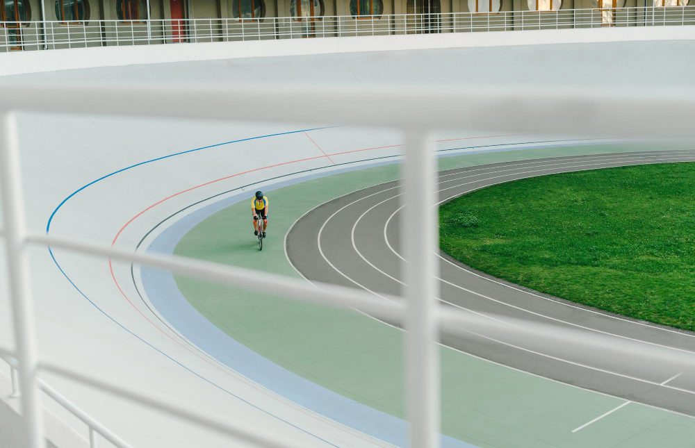 Who owns Lee Valley velodrome?